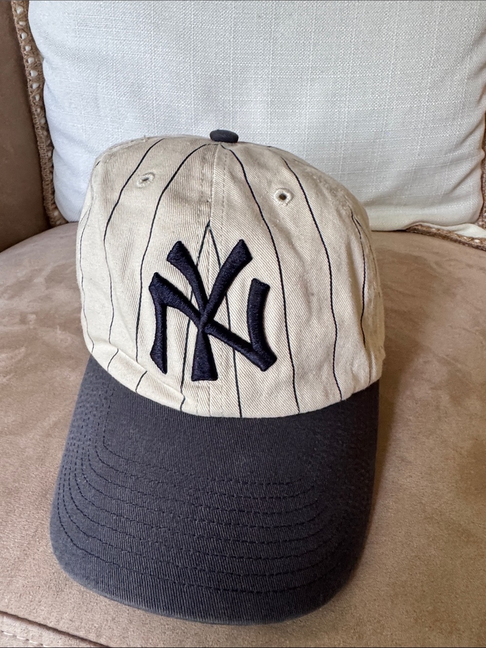 47 brand NY Yankees Fitted Cap - Cream & Navy